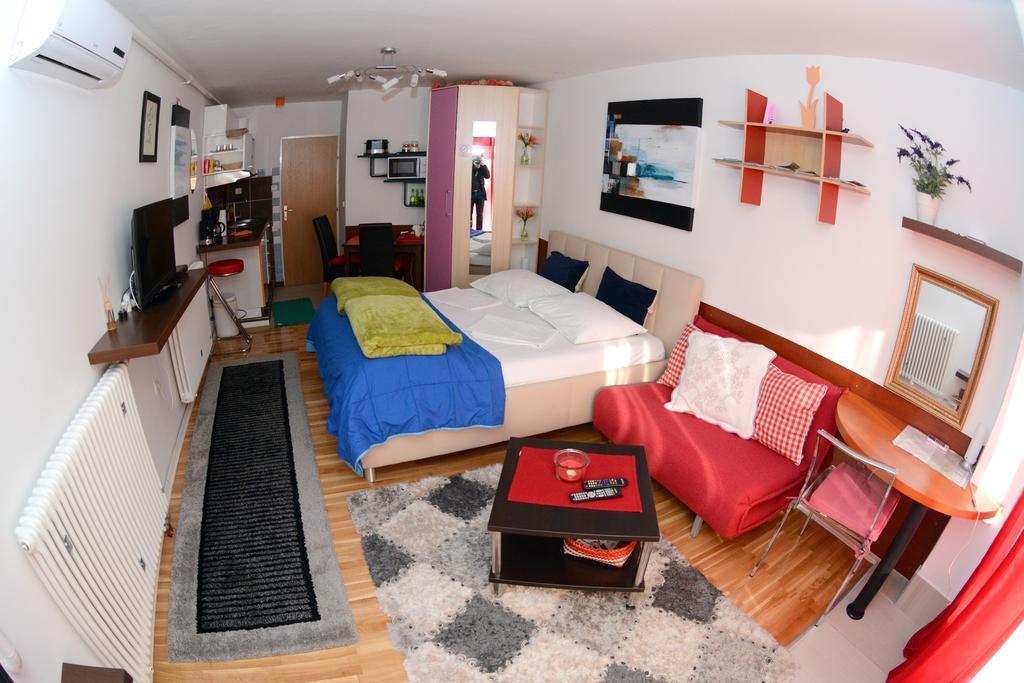 Apartments And Rooms Trsje Zagreb Habitación foto